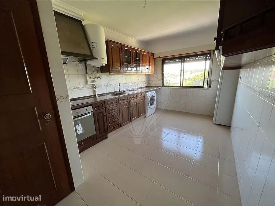 Apartamento T2 para venda — Agualva E Mira-Sintra, Lisboa