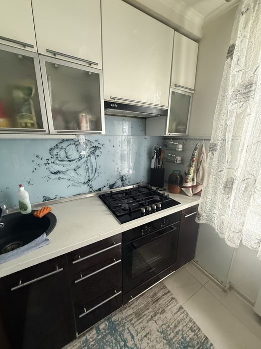 Продам 3-к квартиру в Шевченківському районі, вул. Чарівна