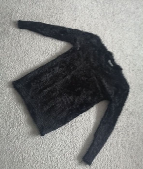 Czarny włochaty sweterek sweter damski moher włochacz r. Uni nowy