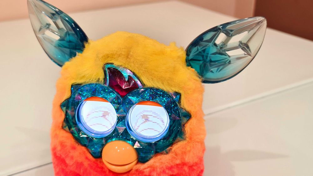 Furby Ferbi Crystal Super Stan