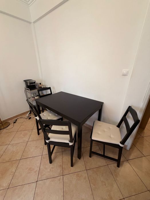 Mesa de jantar IKEA 4 lugares + cadeiras