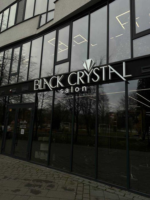 Продається діючий салон краси Black Crystal в ЖК Парус біля озера