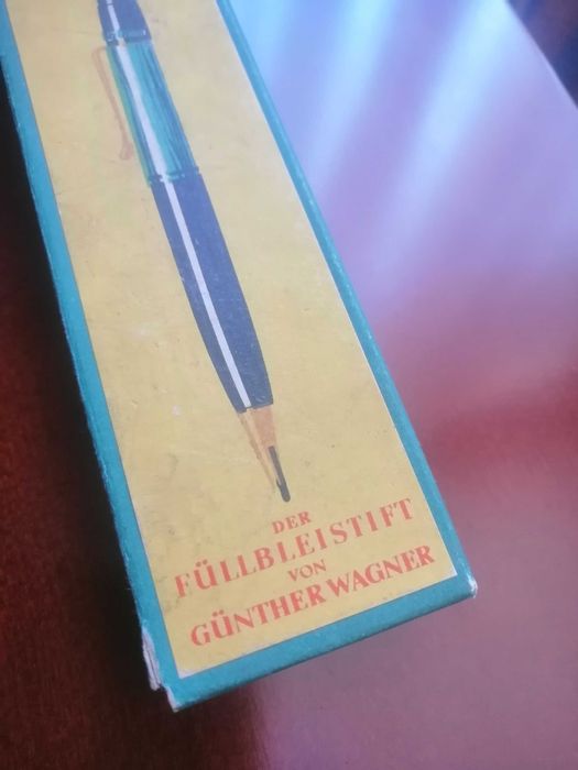 Canetas - caixa de lapiseira Pelikan antiga
