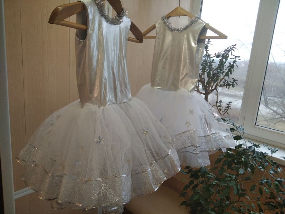 Платье новогоднее, нарядное для девочки