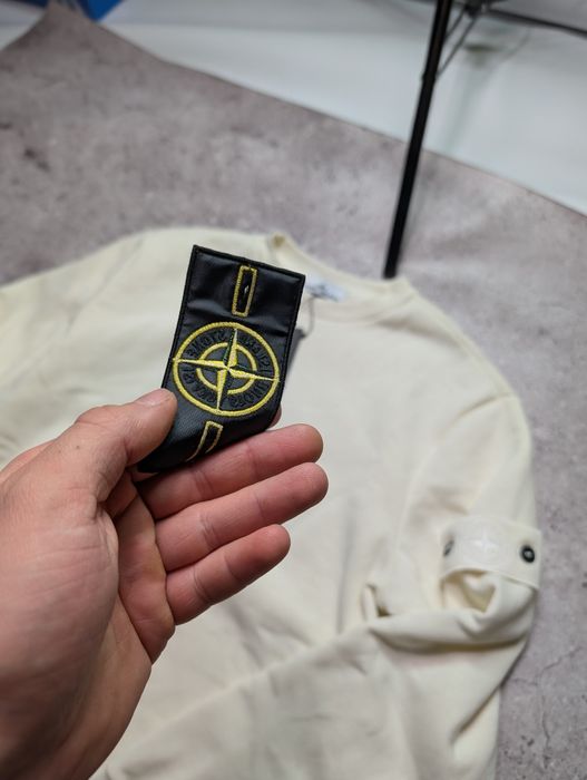 2 патчі  Світшот Stone Island кремовий XS,S