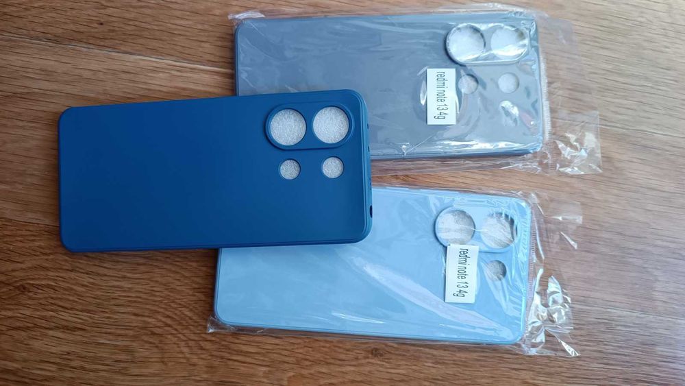 Продам набір чохлів з 3 шт. Для Редмі ноут 13 4 G
