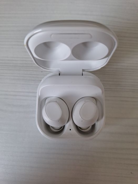 Навушники бездротові Samsung Galaxy Buds FE на запчастини/відновлення
