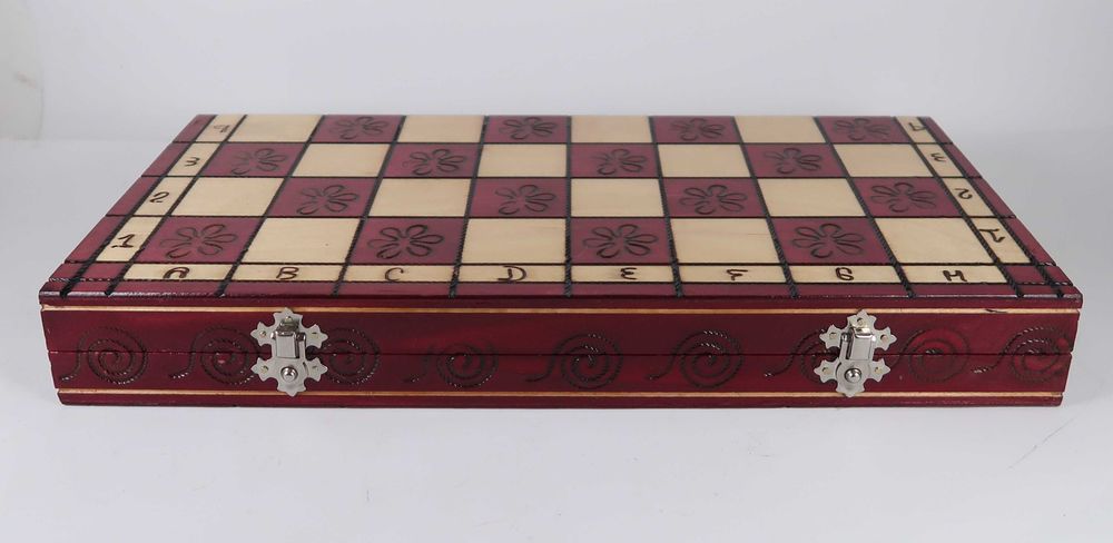 Jogo de xadrez artesanal em madeira - 39.5 cm