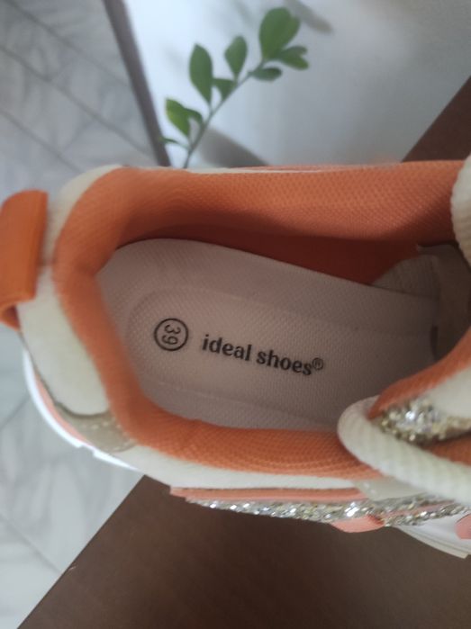 Tênis senhora novas