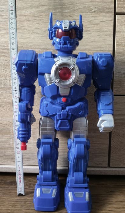 Robot na baterie –chodzi, świeci, wydaje dźwięk – sprawny