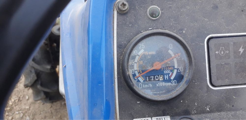 Tractor Izeki 3210 4x4