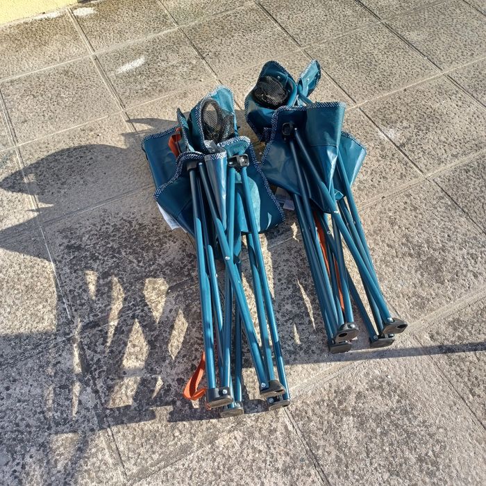 Conjunto mesa e cadeiras campismo
