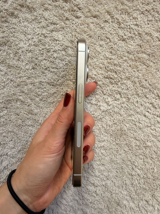 Iphone 15 pro branco 250gb- Negociavel