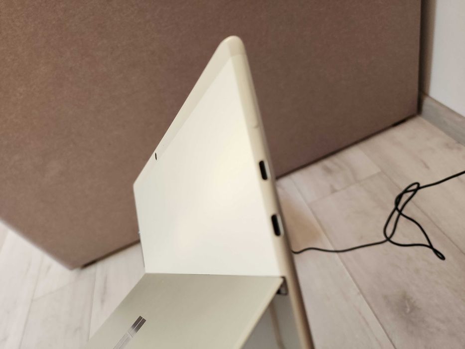 Планшет Microsoft 13" Surface Pro X SQ1 128GB 8GB RAM