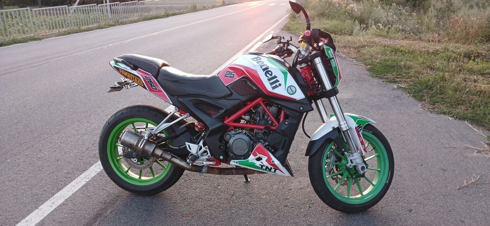 Продам Benelliі тнт 25