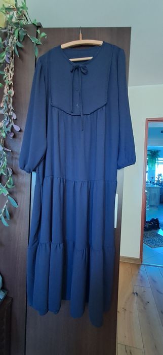 Dluga piekna suknia 100 procent wiskoza biust120cm,dl137cm