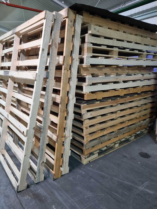 Duże palety 3x2 metra.