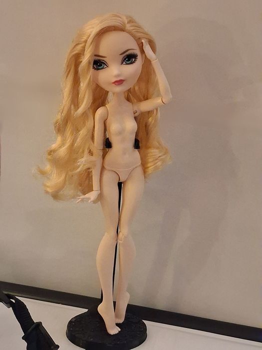 Apple White Епл Уайт ЕАХ Ever After High  базова