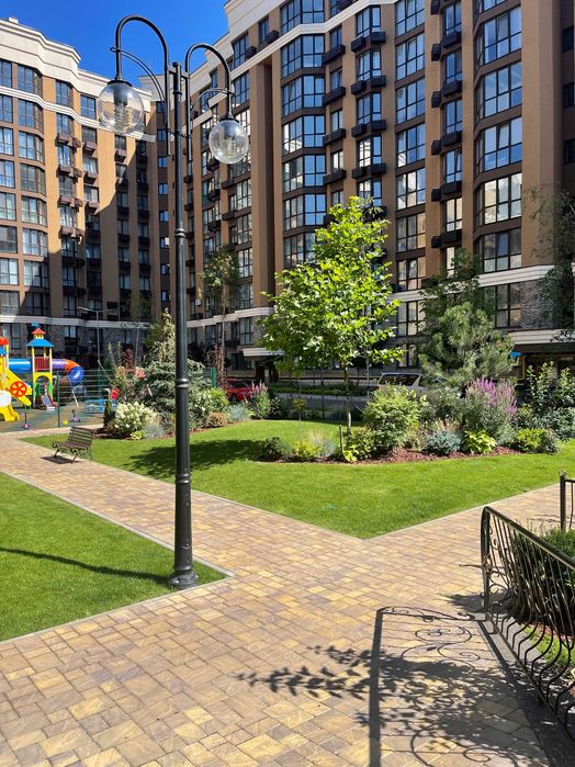 3к квар  94 м2 з докум  жк Софія Нова( Теремки)можливий кредит є Оселя