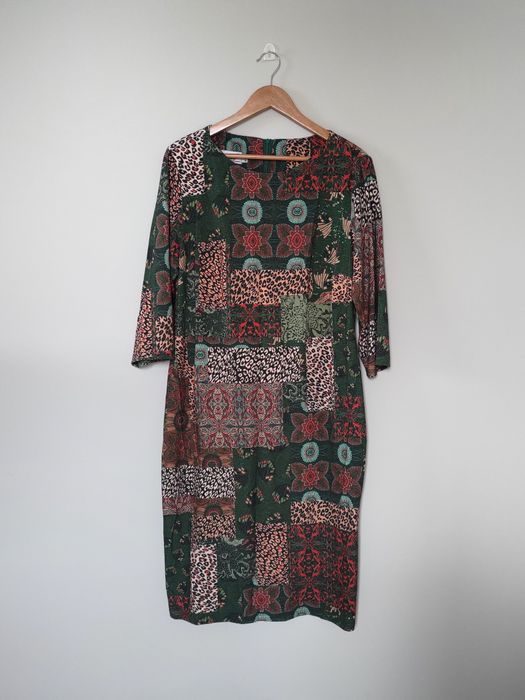 Wzorzysta sukienka midi afrykański wzór etno 46