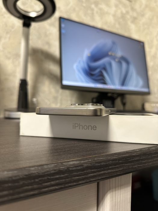 iPhone 15 Pro Max 256Gb • Идеал • Полный комплект • АКБ 84% • Айфон