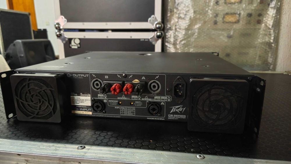 Amplificador Peavey CS2000