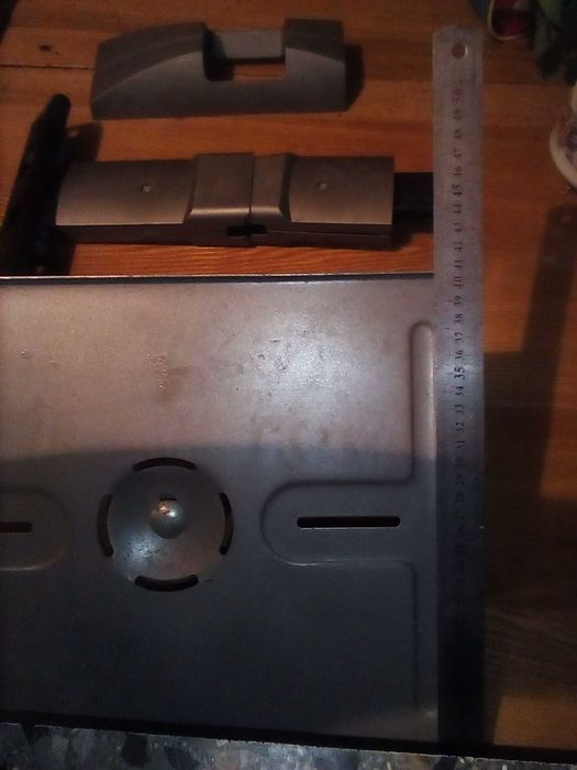 Полка под телевизор