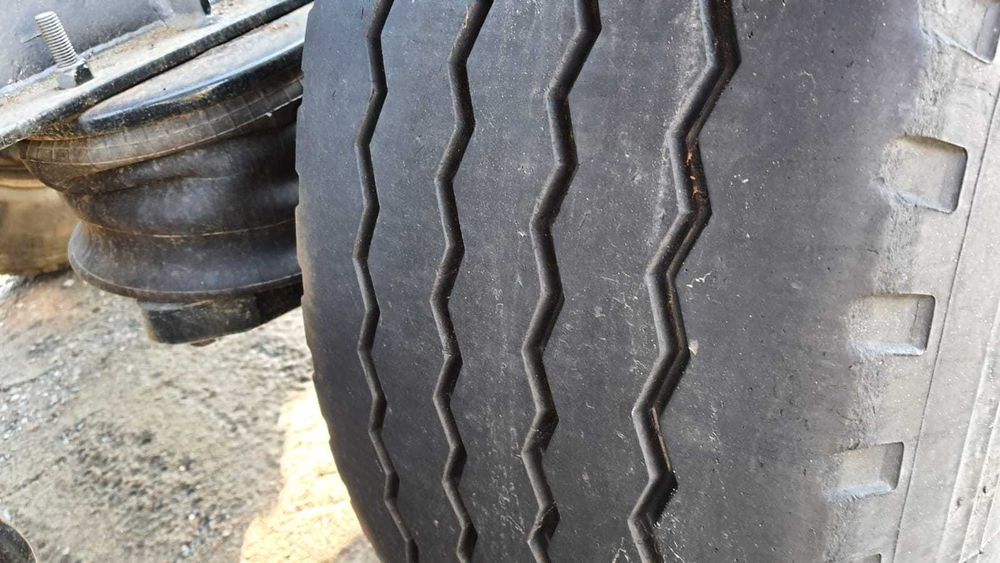 Продам тягач DAF XF95 напівпричіп ROBUSTE