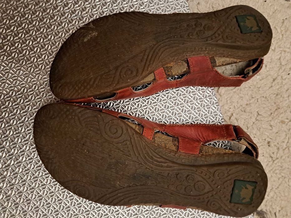 Buty czerwone El Natura Lista 39