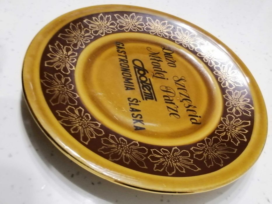 TUŁOWICE - talerz z epoki PRL u Dużo Szczęścia Młodej Parze SPOŁEM