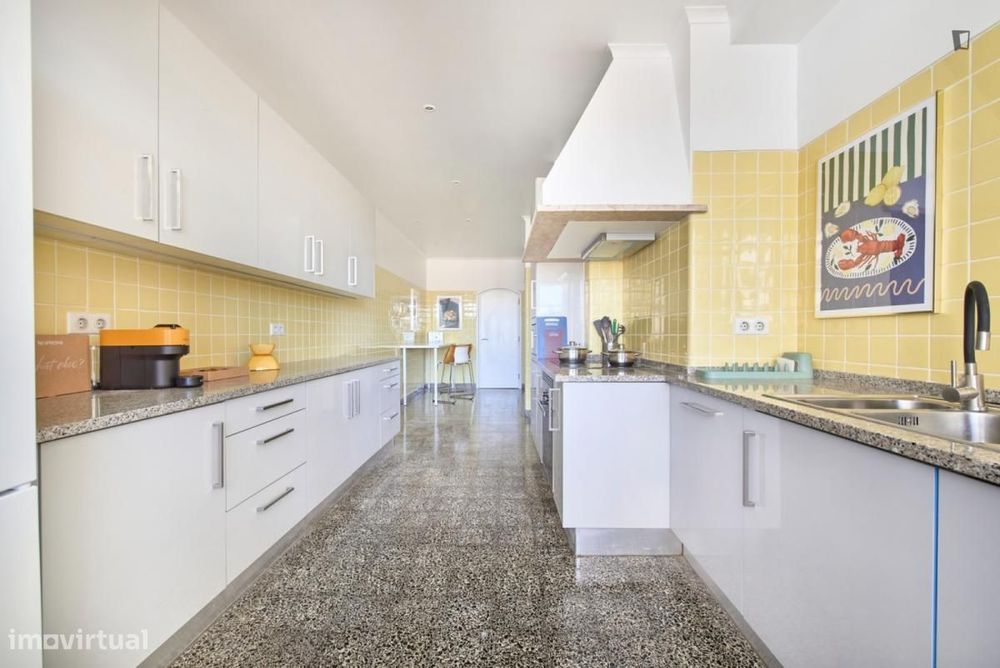 Quarto - localizado em Entrecampos Lisbon