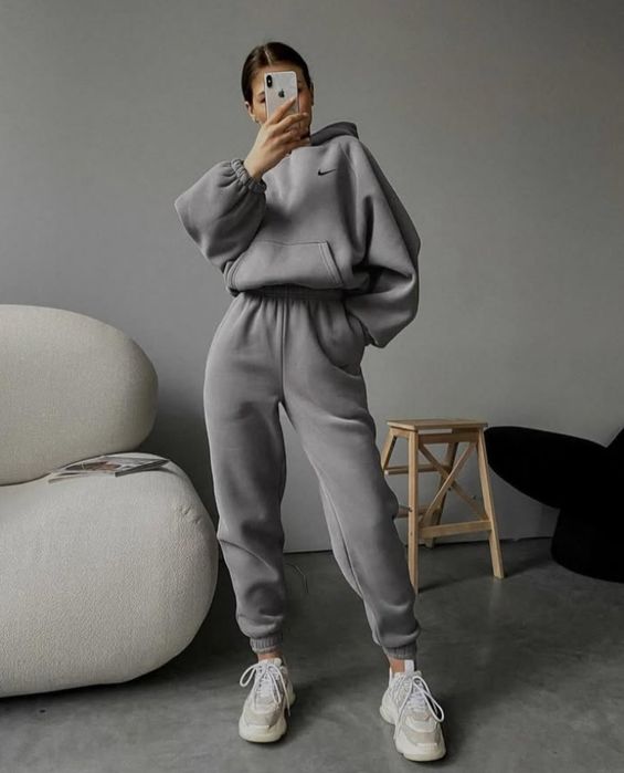 Костюм спортивний