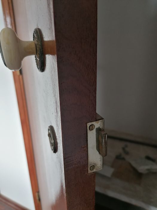 Duas Portas armário