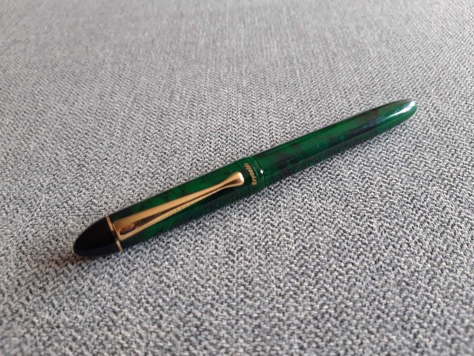 Caneta de tinta permanente REYNOLDS