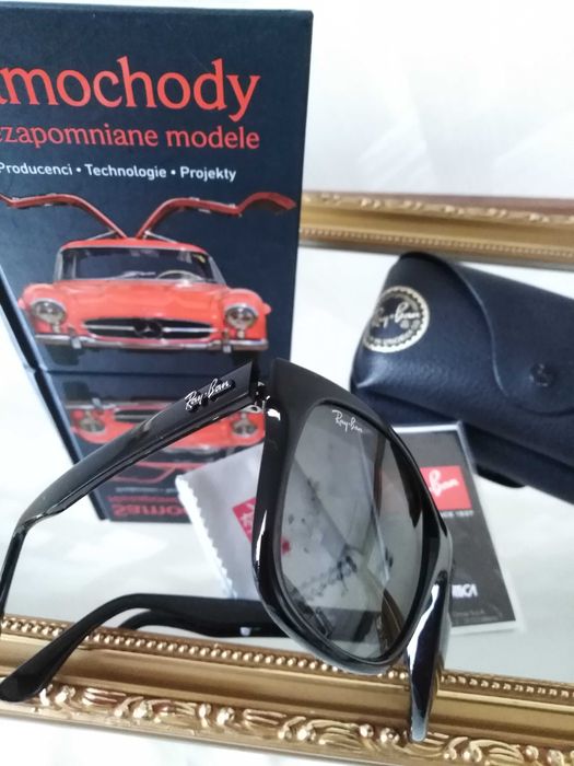 Okulary przeciwsłoneczne RAY BAN Wayfarer czarne