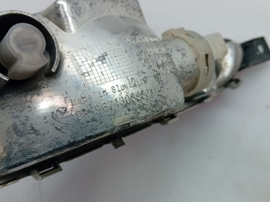 Farol nevoeiro frente direito CITROËN C4 III