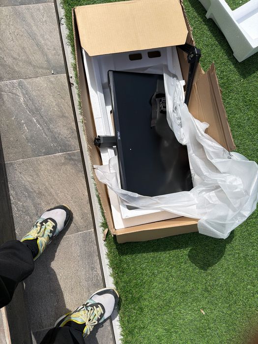 Monitor asus 15  polegadas