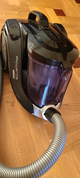 Пилосос,Ровента.