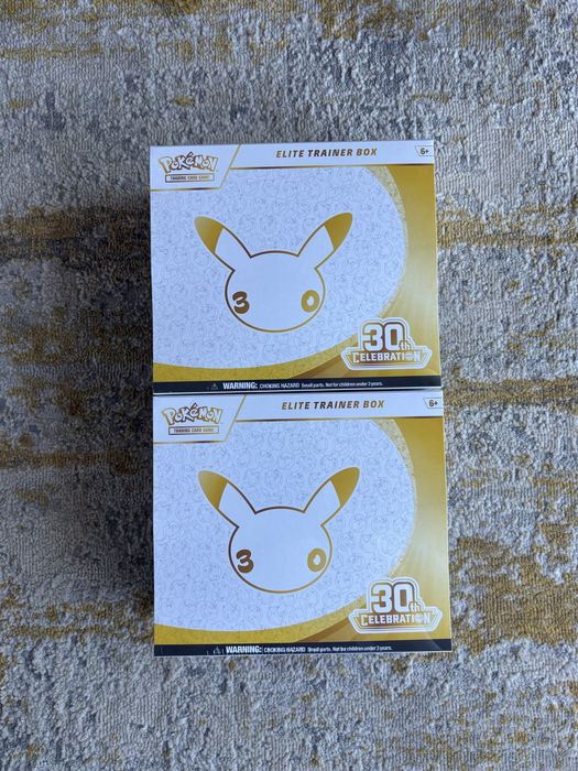 Pokemon 30th Celebration Elite Trainer Box