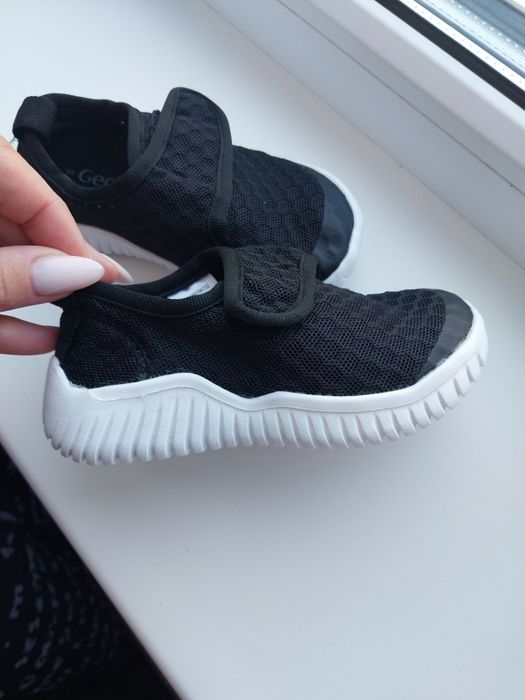 Кроссовочки на малыша