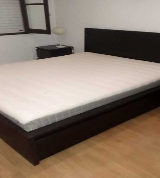 Moradia T2-R/C, Mobilada, Aroeira, Charneca Caparica num condomínio.