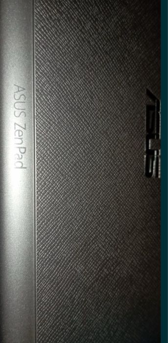 Планшет ASUS ZenPad P01Y.