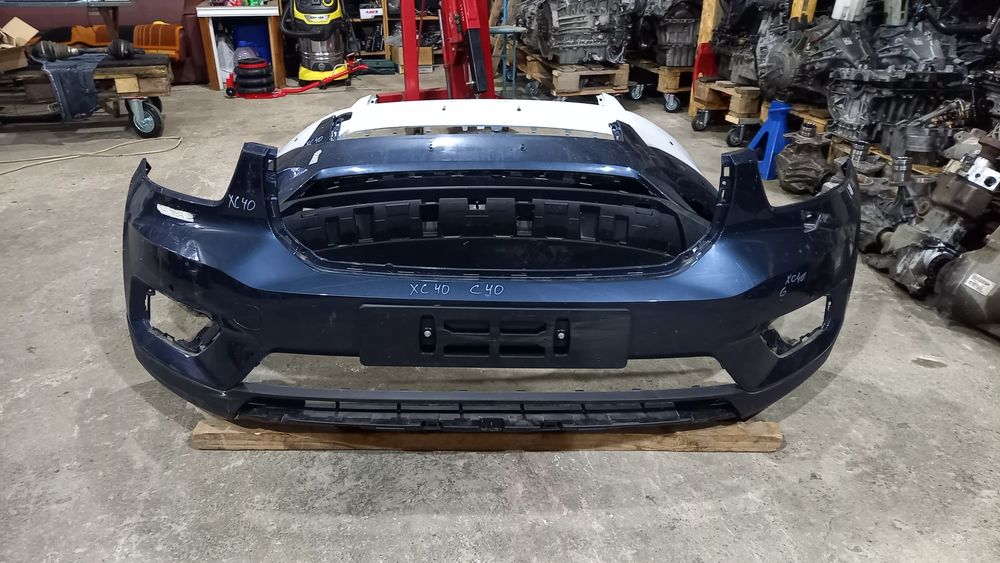 Бампер вольво  XC40