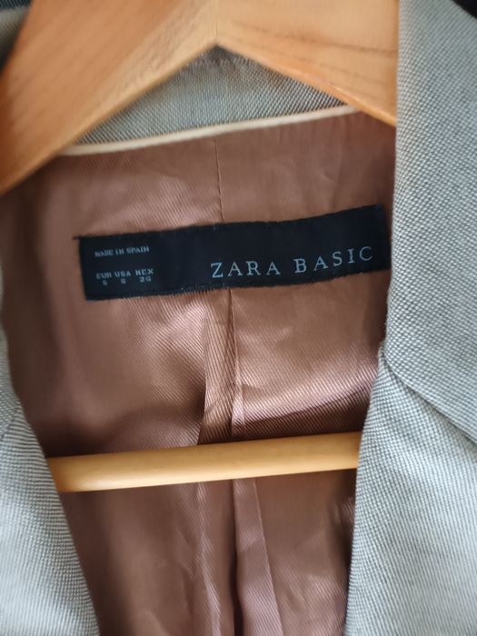 Blaser Zara bom estado