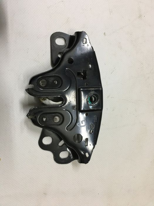 Замок капота до Ніссан Ліф Nissan Leaf 11-17 18-24