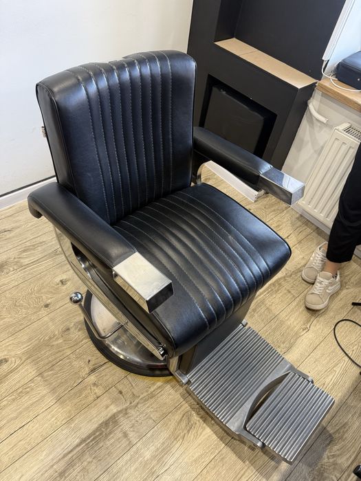 Fotele barberskie uzywane w bardzo dobrym stanie