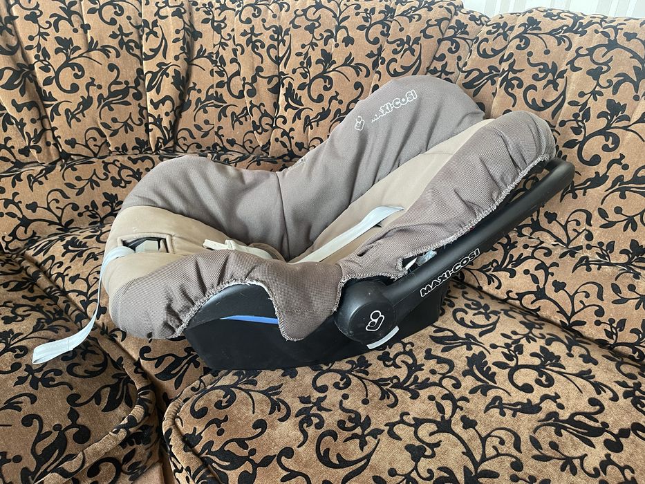 Люлька для автомобіля Maxi Cosi. Автокрісло автолюлька для немовлят