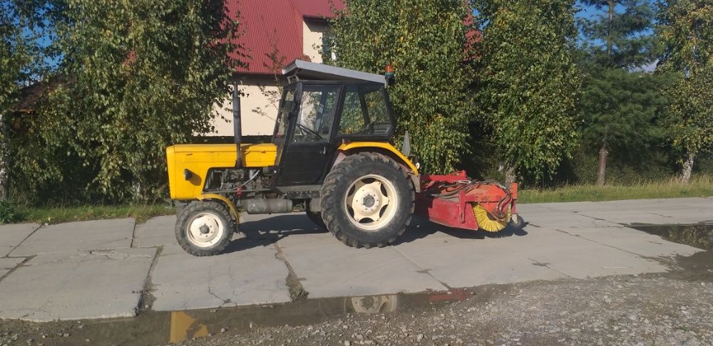 zamiatarka szczotka zamiatanie dróg placów jezdni