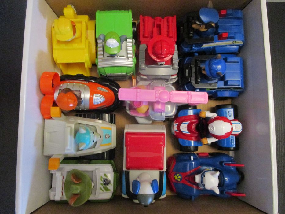 Conjuntos em caixa c/ 10 e 12 Racers Originais da Patrulha Pata