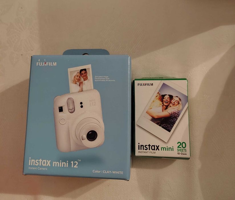 Instax mini 12 NOVA mais rolo